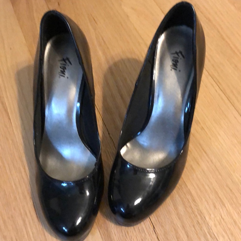 Black heels